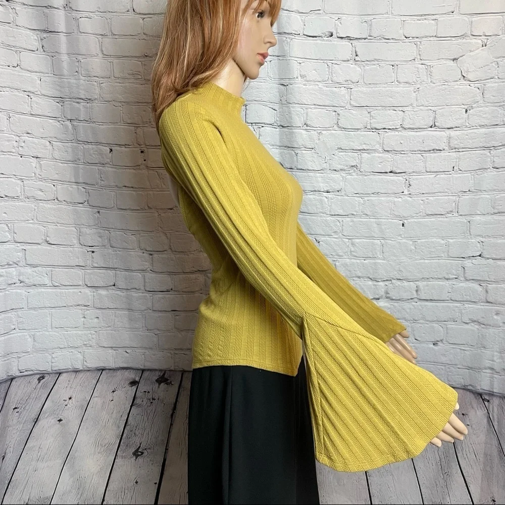 NWT New Free People Open Back Bell Sleeve Turtleneck Thermal Top Size XS